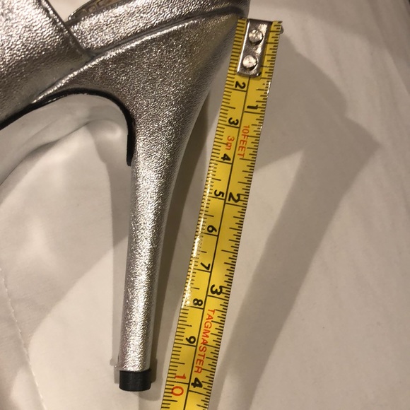 NIB Silver Dress High Heeled Sandals - Picture 8 of 8